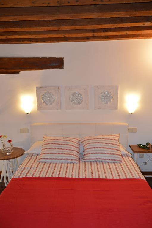 Apartamentos Nuncio Viejo Toledo Oda fotoğraf