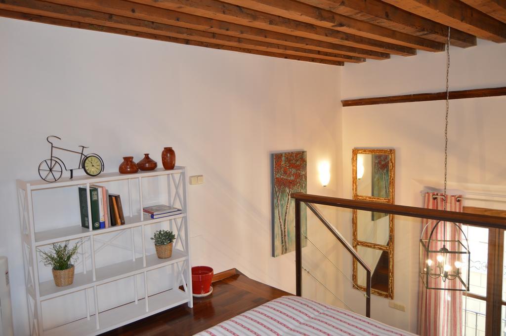 Apartamentos Nuncio Viejo Toledo Oda fotoğraf